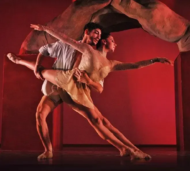 Ballett & Contemporary with creative Choreo