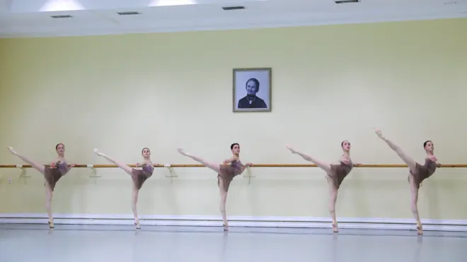 Ballet Class for intermediate/advanced
